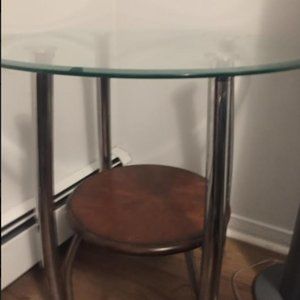 2 Galss side tables